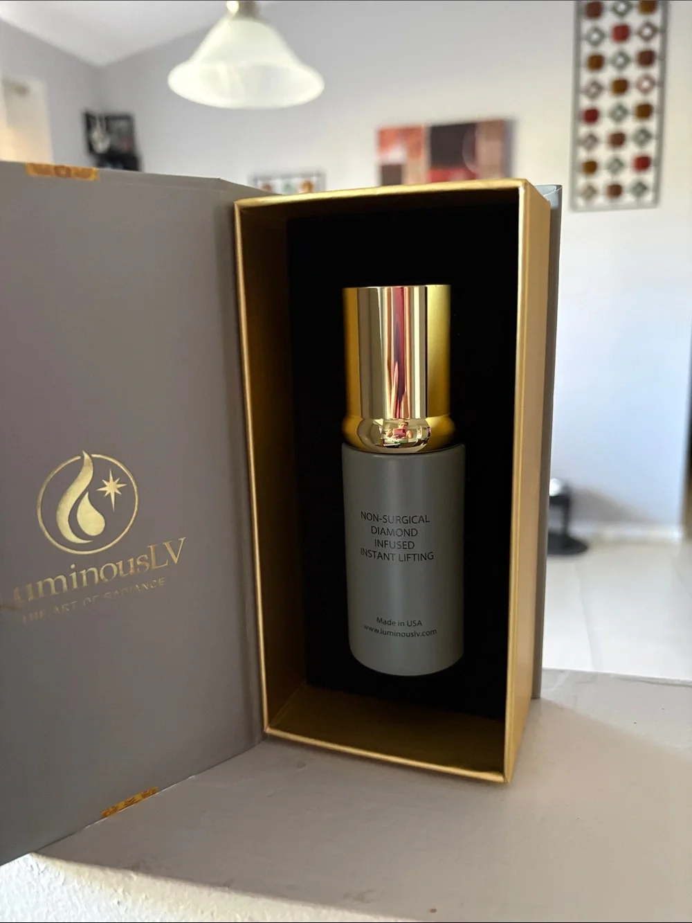 LuminousLV Truffles Instant Lifting Serum - Gray & Yellow